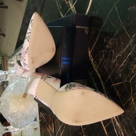 Women's High Heels - Picture 5 of 5